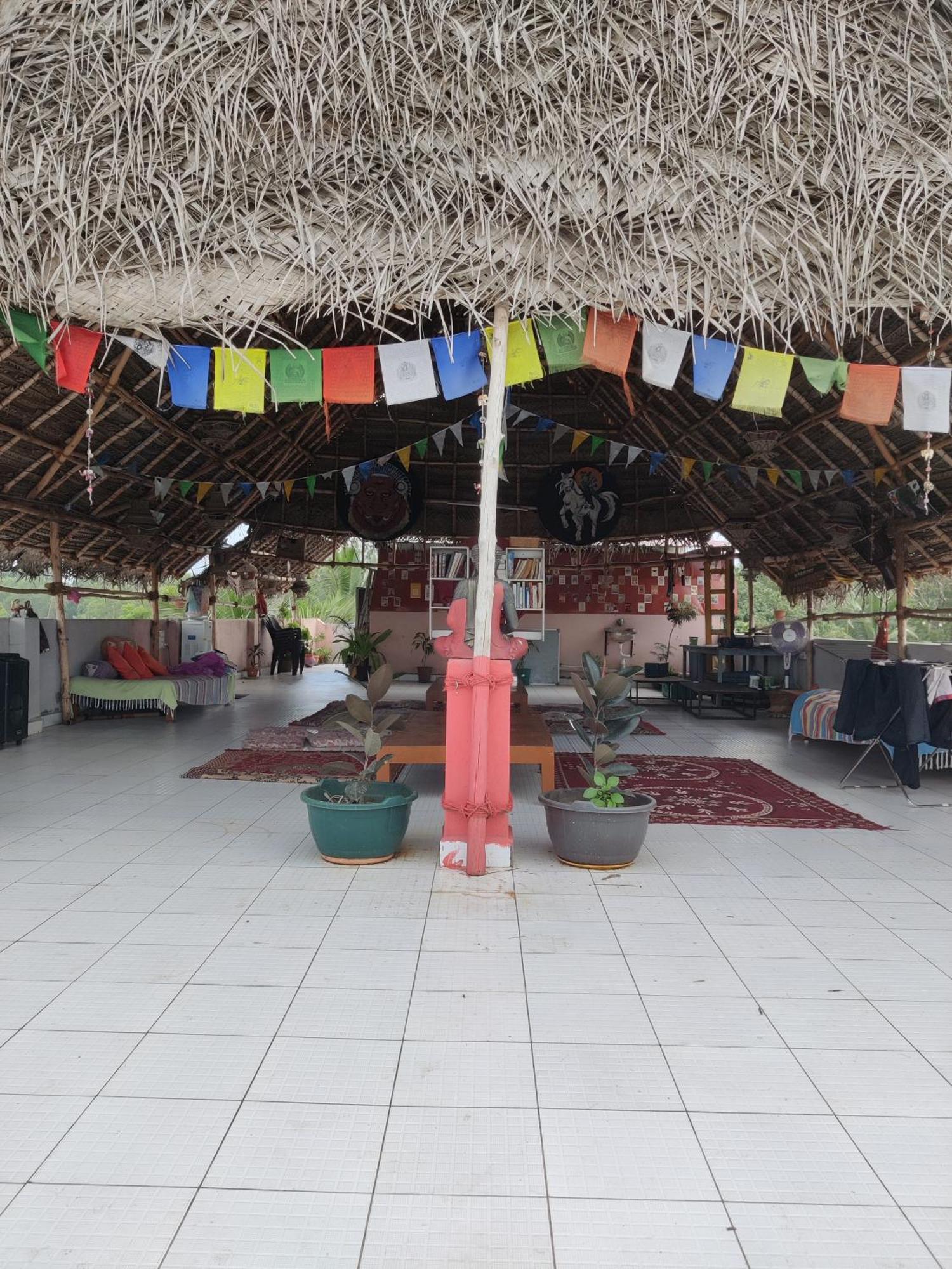 Woodpacker Hostel Auroville Pondicherry Εξωτερικό φωτογραφία